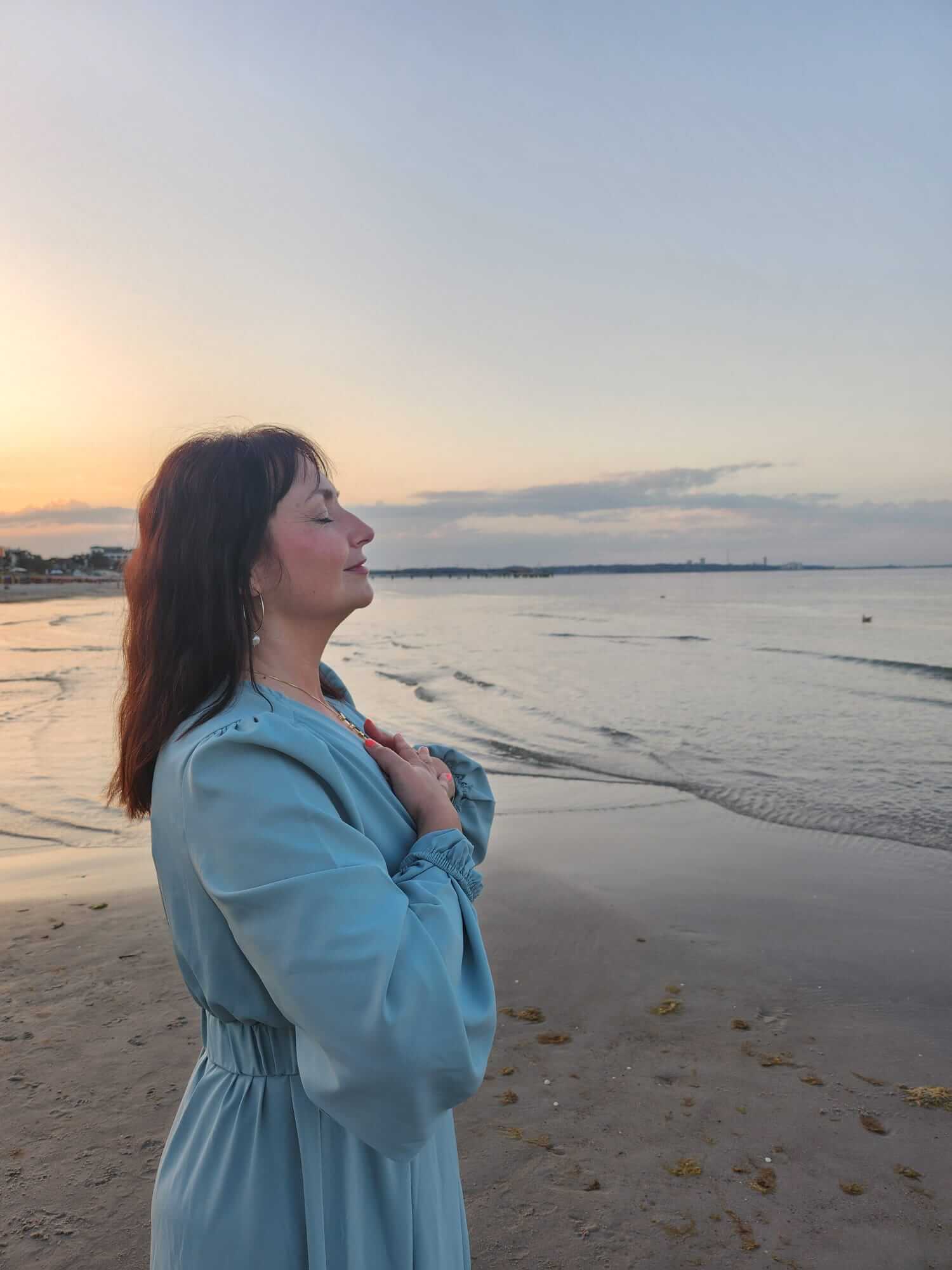 Meditation lädt zum Bei-sich-ankommen ein und schenkt eine tiefe Atempause von Sabine Amet